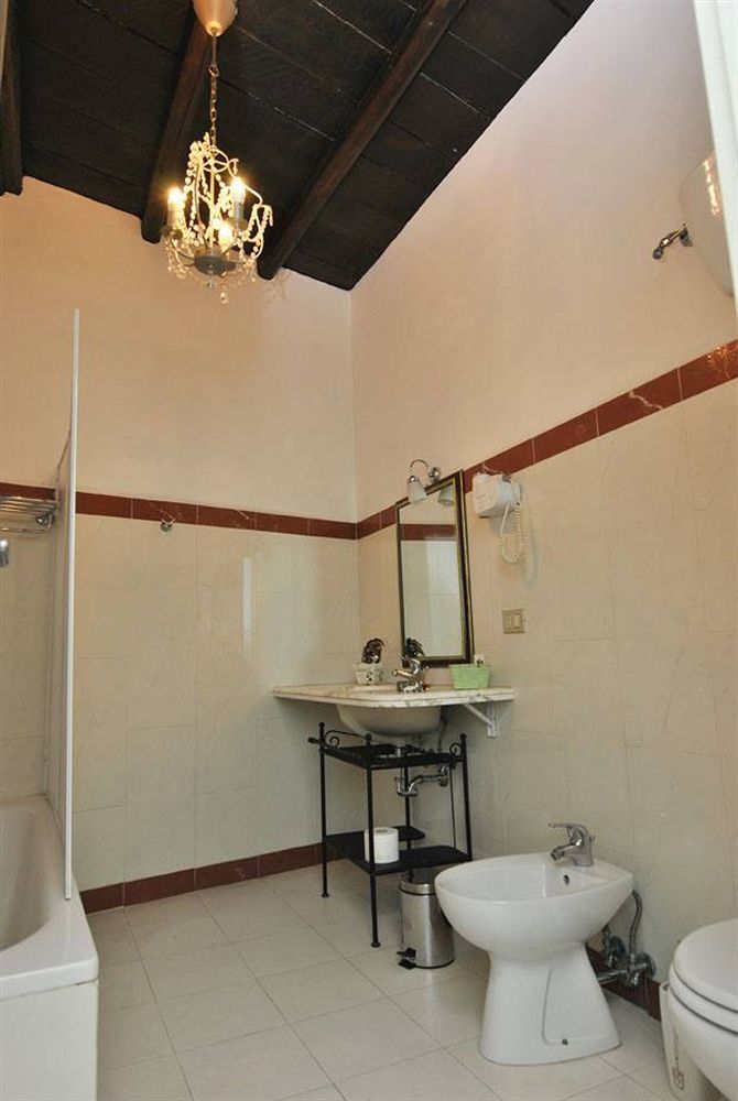 95 Rooms In Рим Экстерьер фото